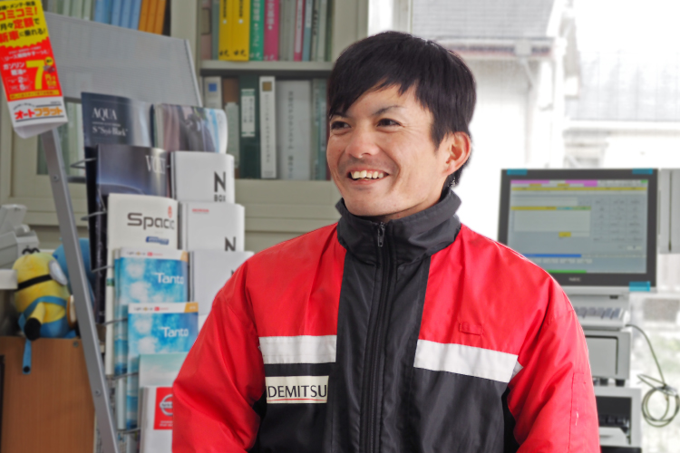 種子島石油 石油事業部西之表SS 山口 寿紀さん